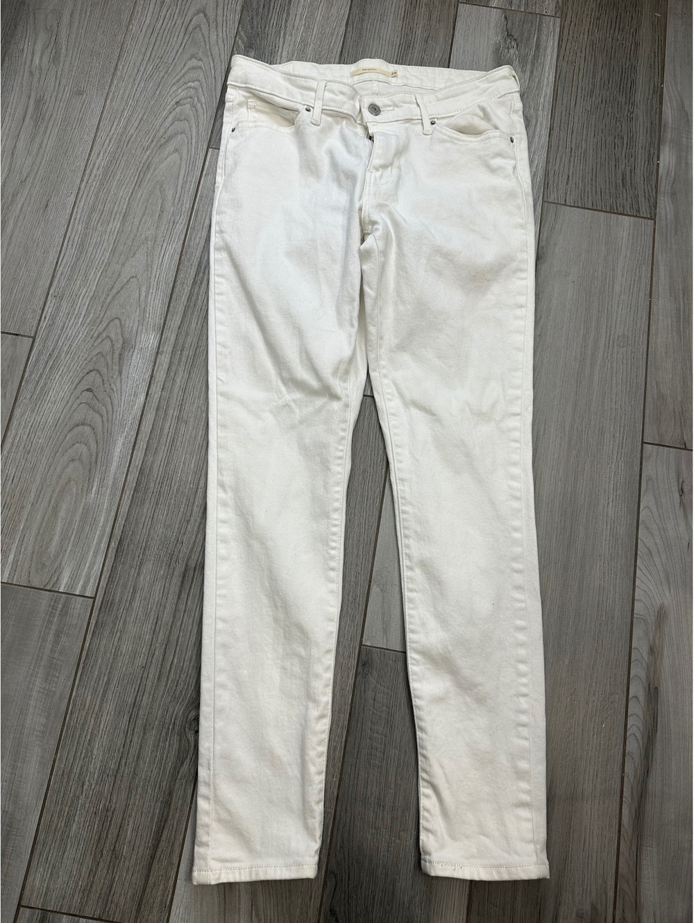 Levi's 711 Skinny White Jeans Size 29